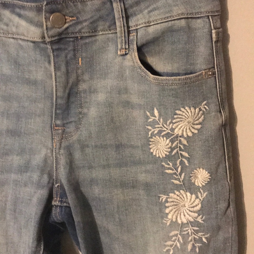 Old Navy jeans with embroidered detail